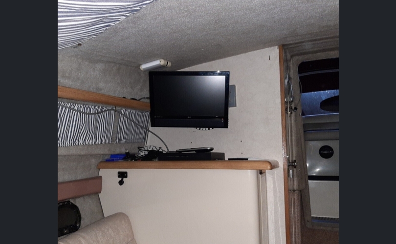 Bayliner 2651-kuva-4